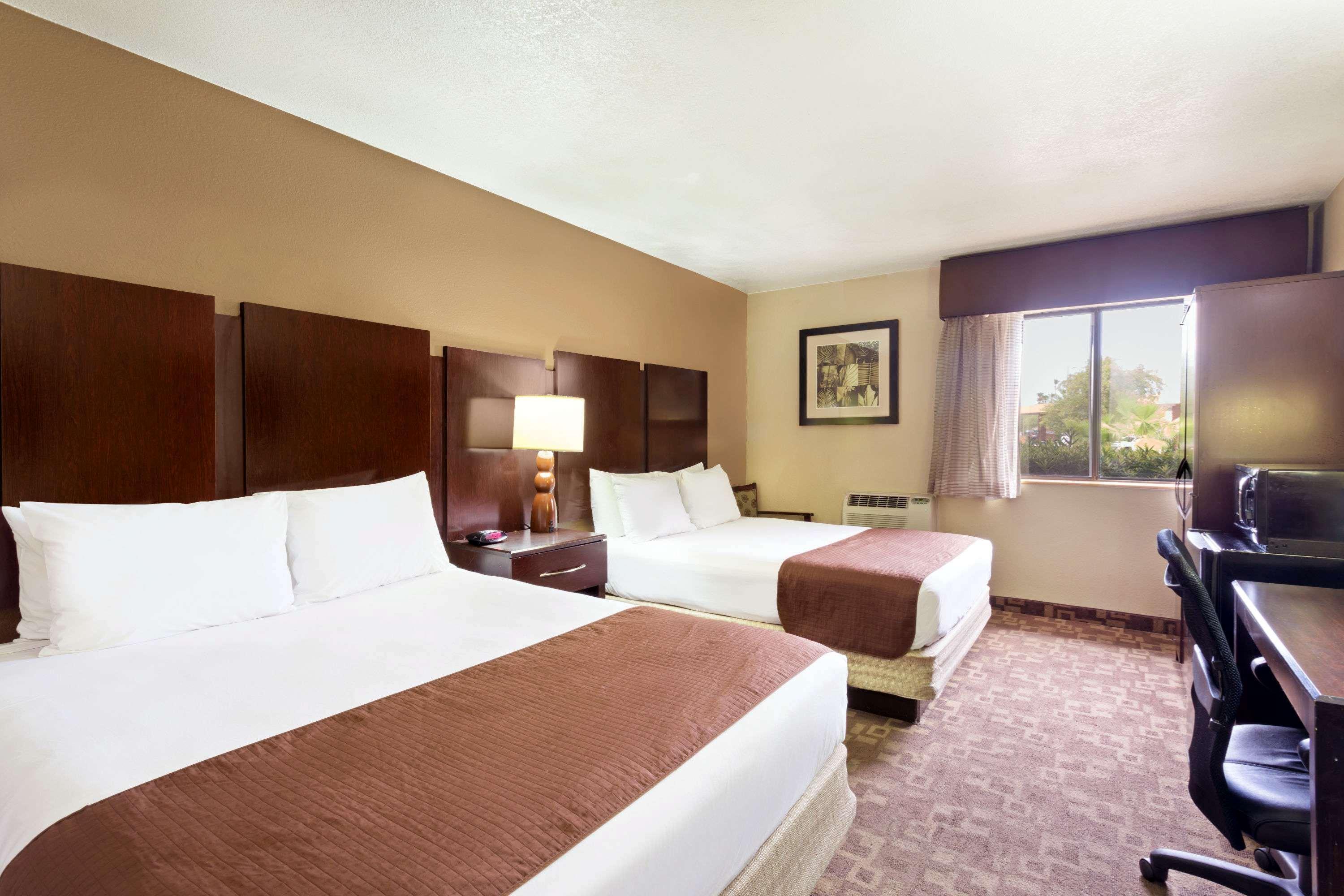 Super 8 By Wyndham Chandler Phoenix Exterior foto